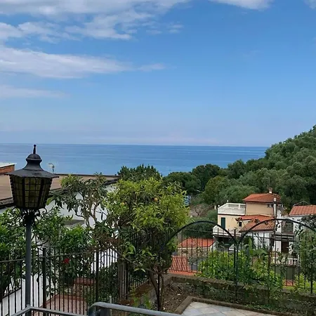 Apartment Il Girasole Diano Marina